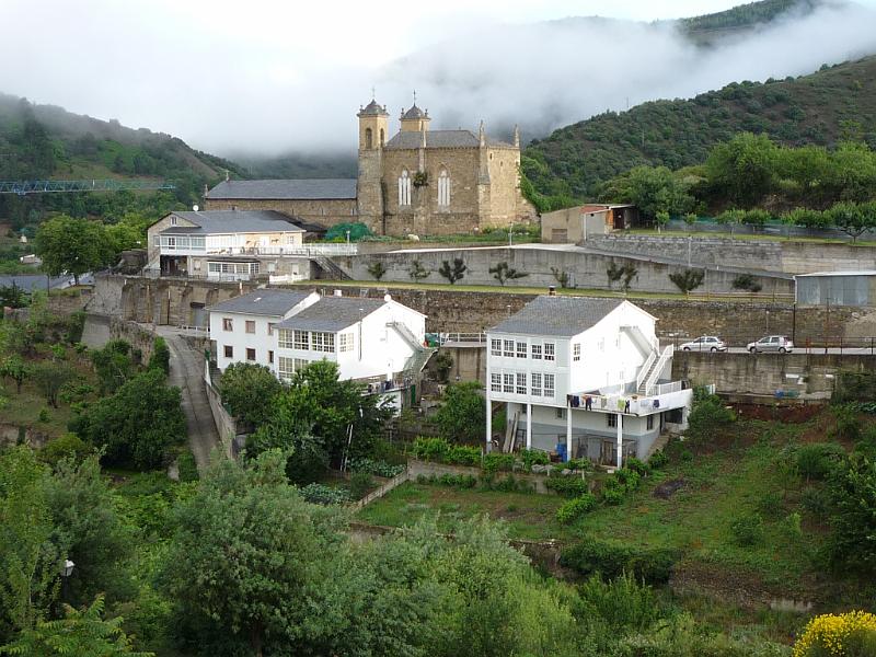P1030320.JPG - Villafranca del Bierzo, Iglesia St. Nicolas